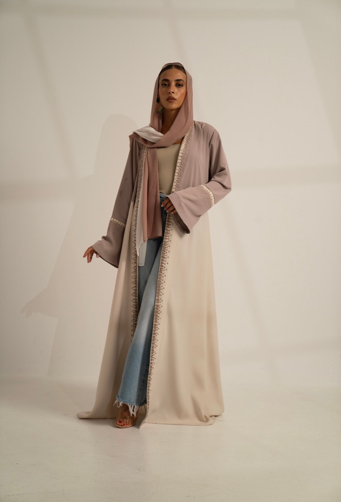 Dual-tone abaya